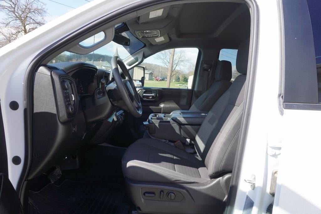 2023 Chevrolet Silverado 2500HD 4WD Crew Cab Standard Bed Custom
