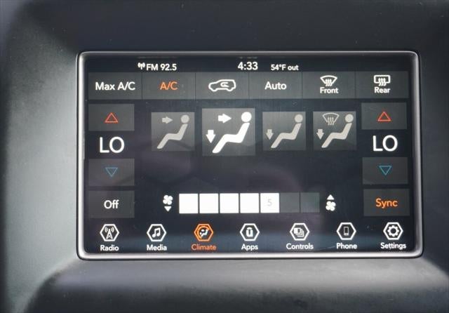 2021 Jeep Grand Cherokee Laredo E 4x4