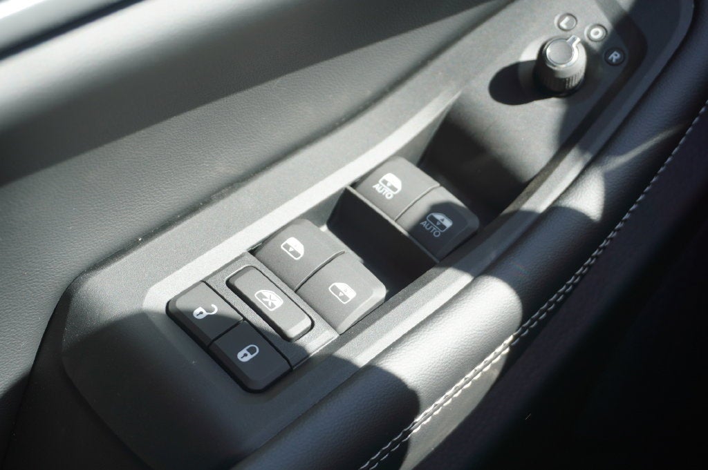 2027 Jeep Grand Cherokee GRAND CHEROKEE LAREDO ALTITUDE 4X4