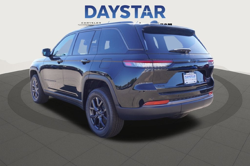 2027 Jeep Grand Cherokee GRAND CHEROKEE LAREDO ALTITUDE 4X4