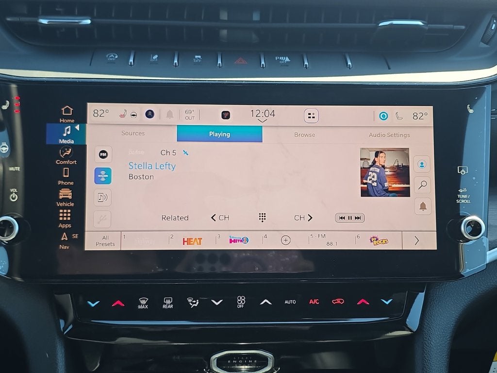 2027 Jeep Grand Cherokee GRAND CHEROKEE LAREDO ALTITUDE 4X4