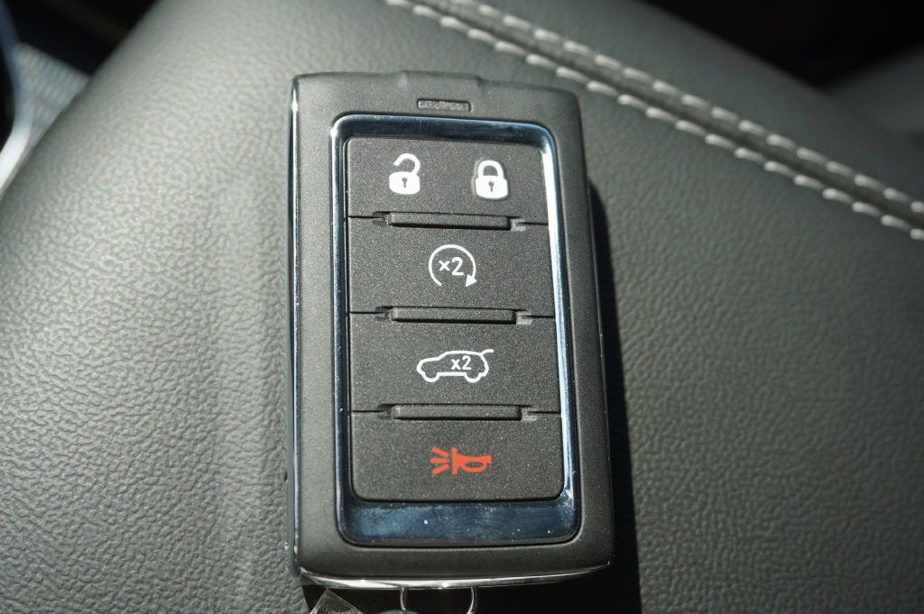 2027 Jeep Grand Cherokee GRAND CHEROKEE LAREDO ALTITUDE 4X4