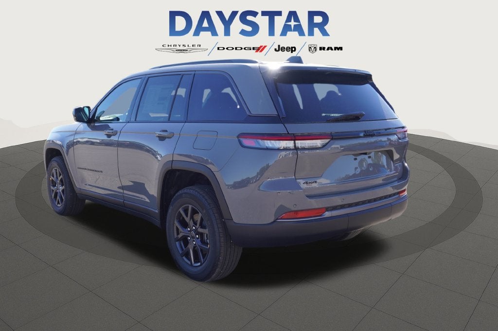 2027 Jeep Grand Cherokee GRAND CHEROKEE LAREDO ALTITUDE 4X4