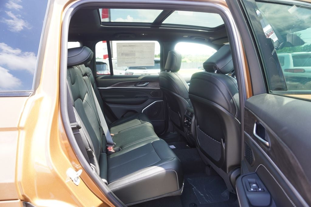 2026 Jeep Grand Cherokee GRAND CHEROKEE LIMITED RESERVE 4X4