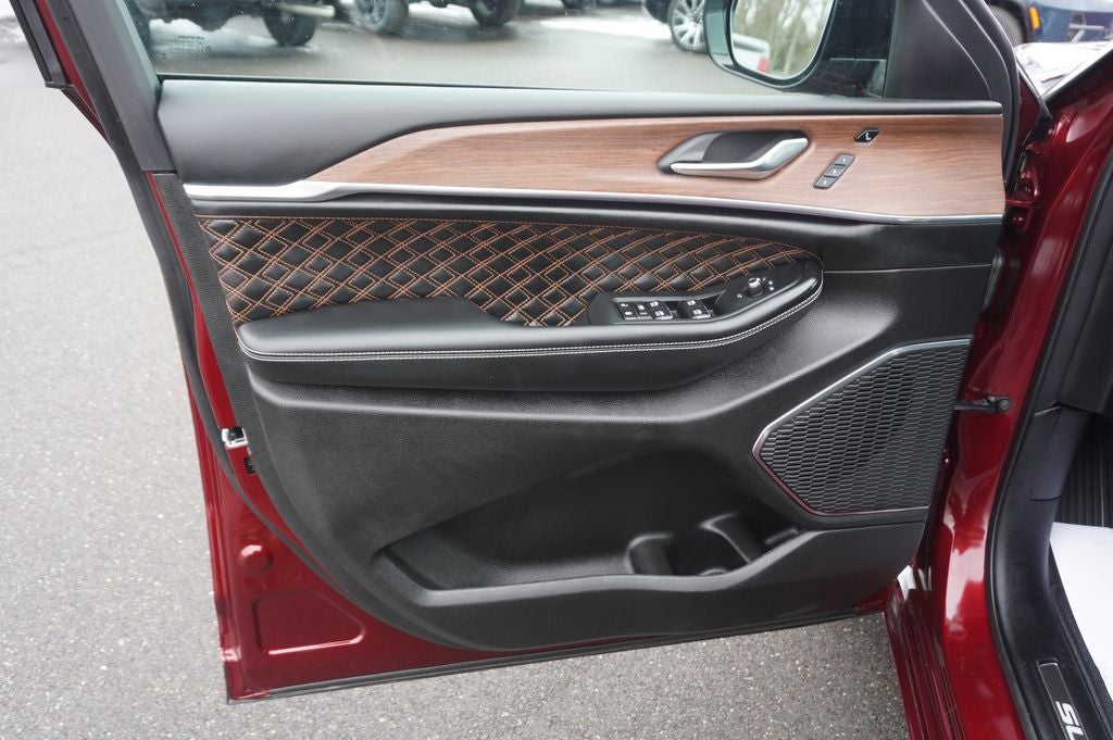 2025 Jeep Grand Cherokee Summit 4x4