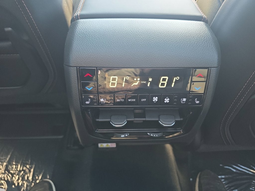 2027 Jeep Grand Cherokee GRAND CHEROKEE SUMMIT 4X4