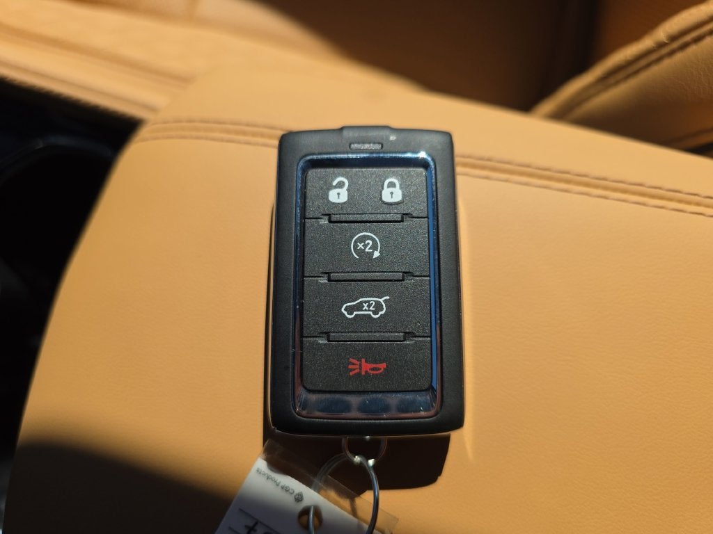 2027 Jeep Grand Cherokee GRAND CHEROKEE SUMMIT 4X4