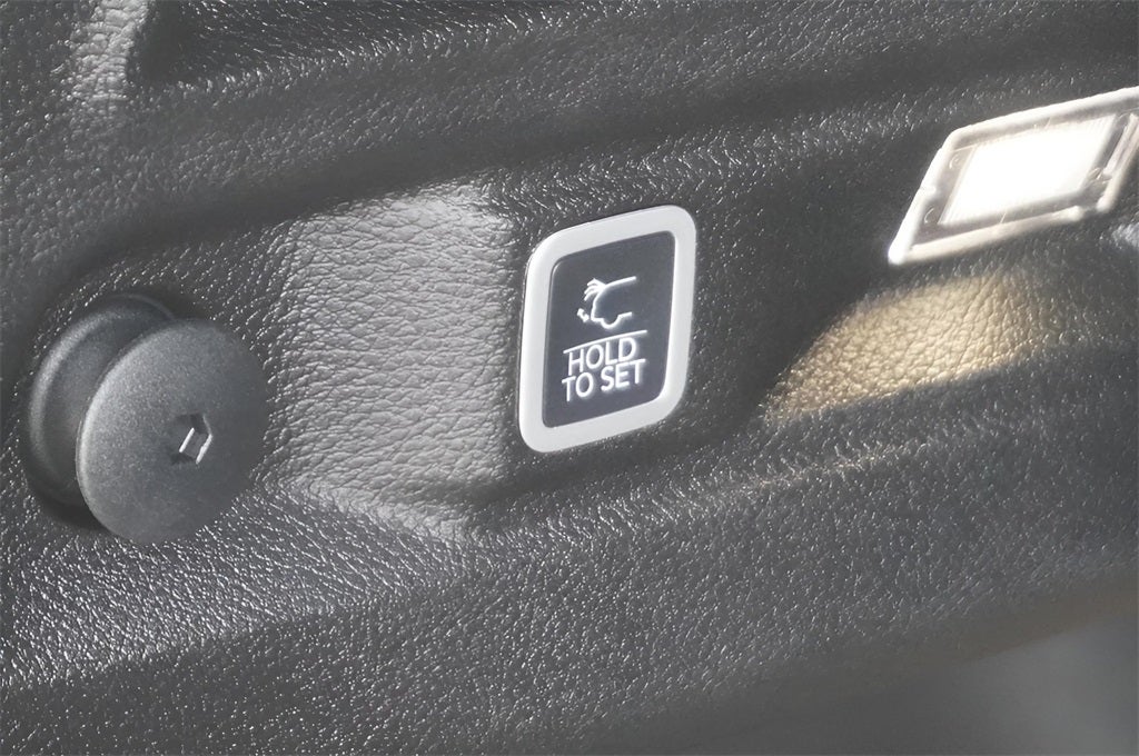 2025 Jeep Grand Cherokee GRAND CHEROKEE L ALTITUDE 4X4