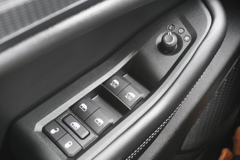 2025 Jeep Grand Cherokee GRAND CHEROKEE L ALTITUDE 4X4