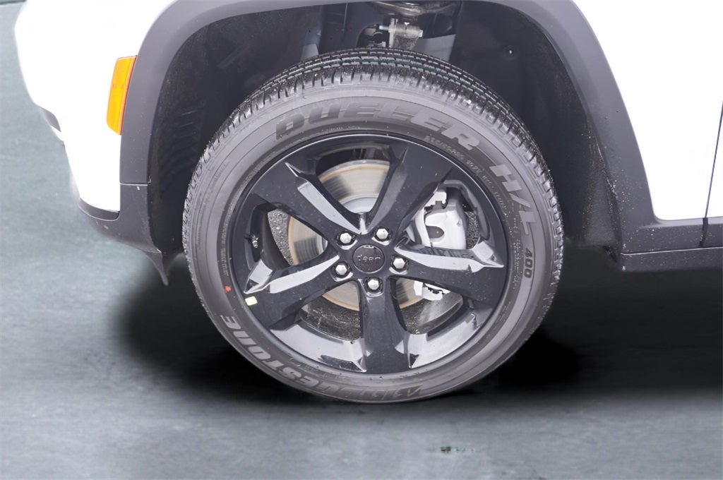 2025 Jeep Grand Cherokee GRAND CHEROKEE L ALTITUDE 4X4