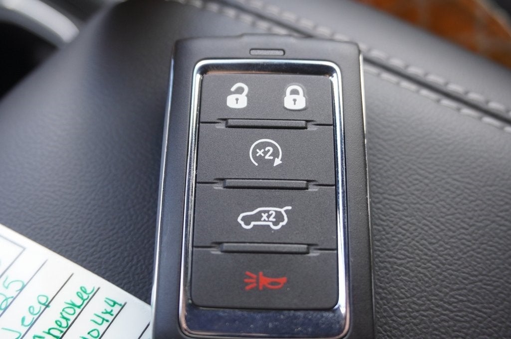 2025 Jeep Grand Cherokee GRAND CHEROKEE L ALTITUDE X 4X4