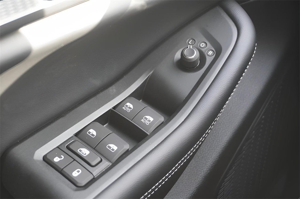 2025 Jeep Grand Cherokee GRAND CHEROKEE L ALTITUDE 4X4