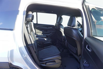 2025 Jeep Grand Cherokee GRAND CHEROKEE L ALTITUDE 4X4