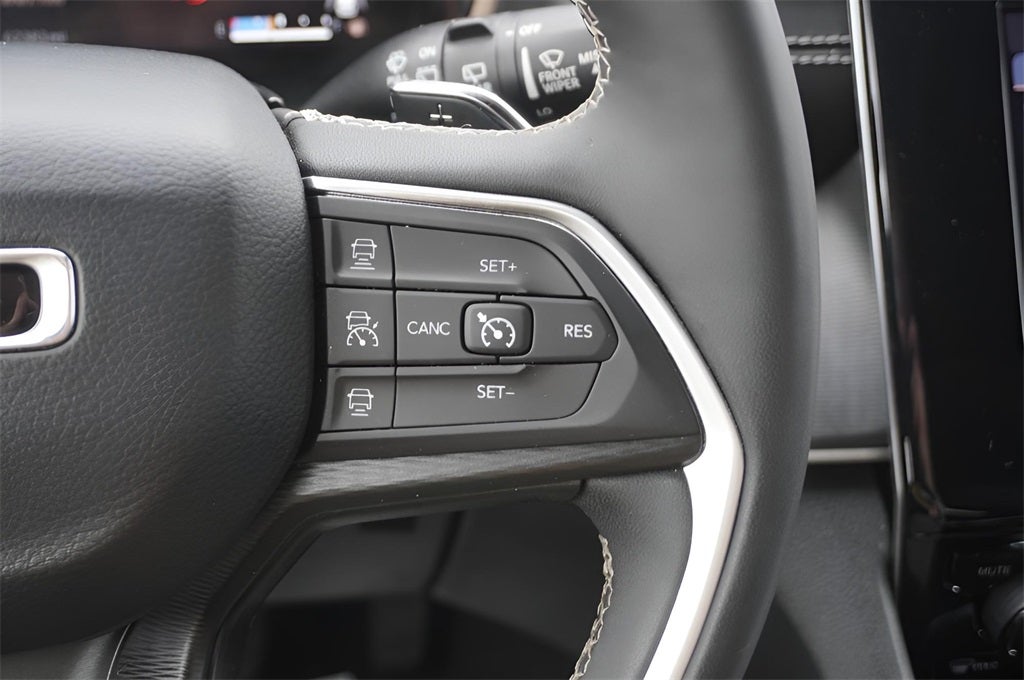 2023 Jeep Grand Cherokee L Altitude 4x4