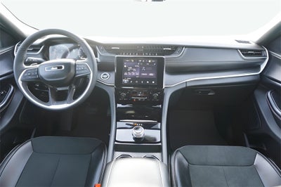 2025 Jeep Grand Cherokee GRAND CHEROKEE L ALTITUDE 4X4