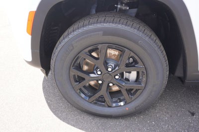 2026 Jeep Grand Cherokee GRAND CHEROKEE L LAREDO ALTITUDE 4X4