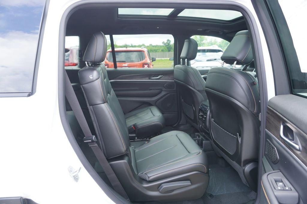 2026 Jeep Grand Cherokee GRAND CHEROKEE L 85TH ANNIVERSARY EDITION 4X4