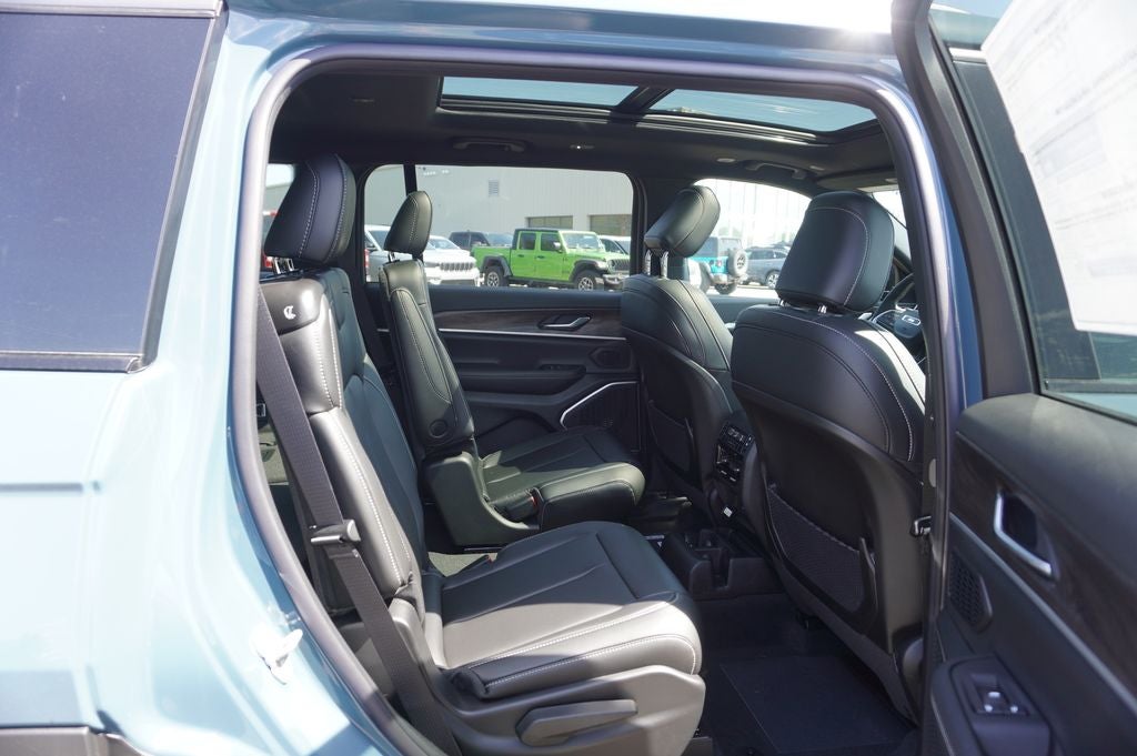 2026 Jeep Grand Cherokee GRAND CHEROKEE L LIMITED 4X4