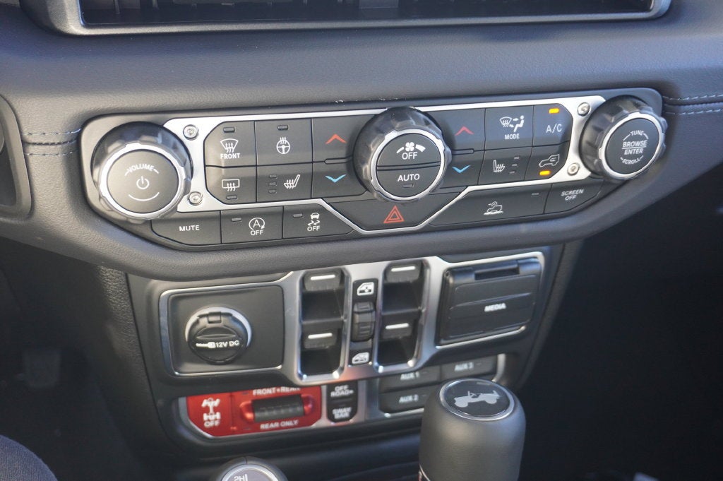 2027 Jeep Wrangler WRANGLER 4-DOOR RUBICON