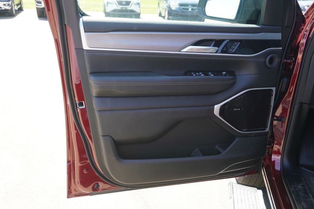 2026 Jeep Grand Wagoneer GRAND WAGONEER LIMITED ALTITUDE 4X4