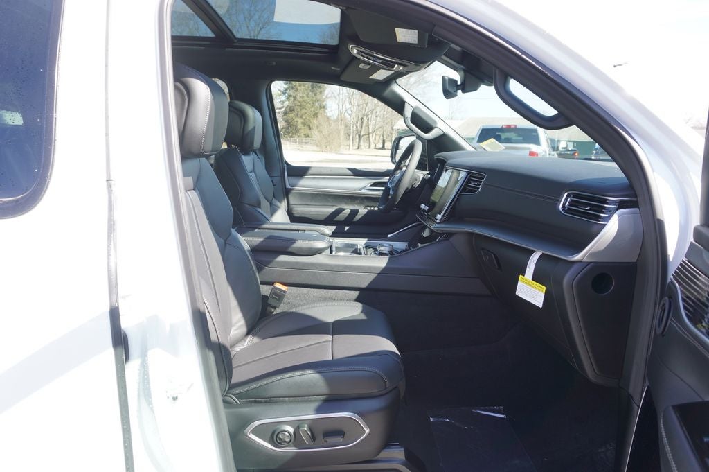 2026 Jeep Grand Wagoneer GRAND WAGONEER LIMITED ALTITUDE 4X4