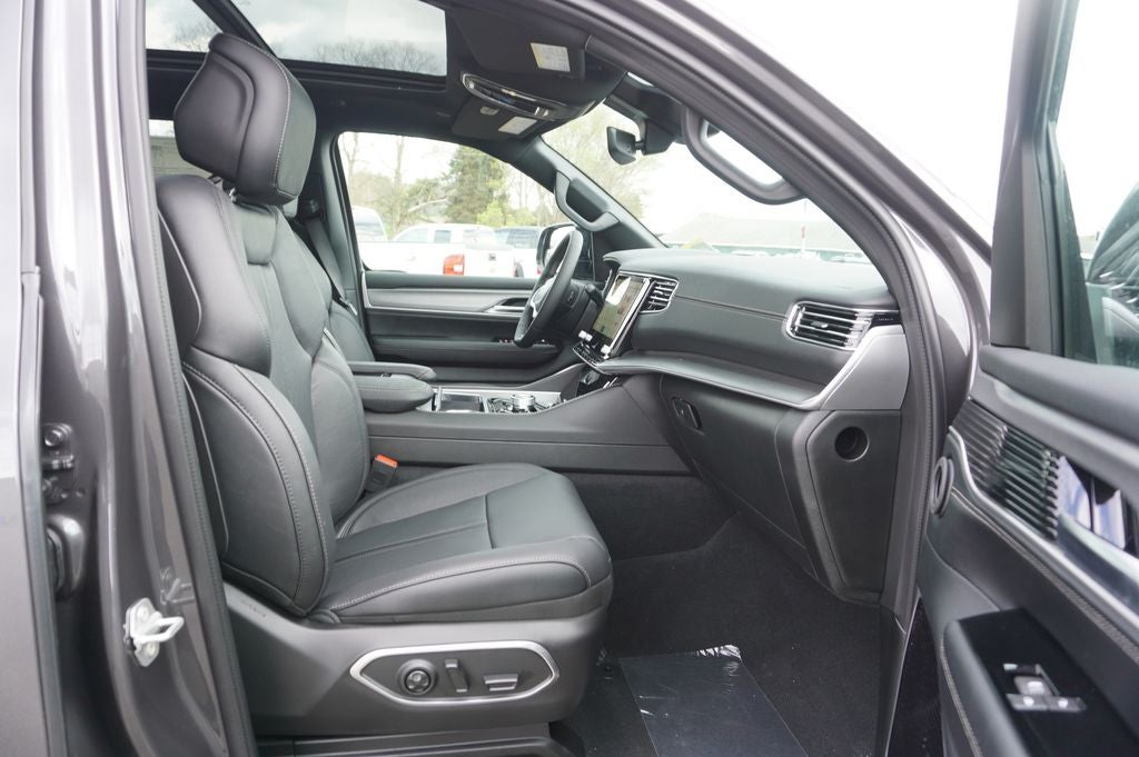 2026 Jeep Grand Wagoneer GRAND WAGONEER LIMITED ALTITUDE 4X4