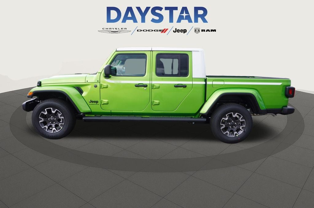 2026 Jeep Gladiator GLADIATOR SAHARA 4X4