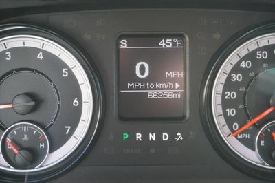 2021 RAM 1500 Classic SLT Crew Cab 4x4 5'7' Box