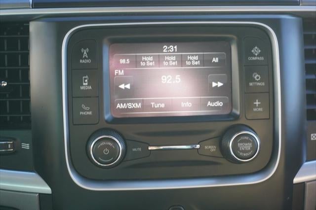 2021 RAM 1500 Classic SLT Crew Cab 4x4 5'7' Box