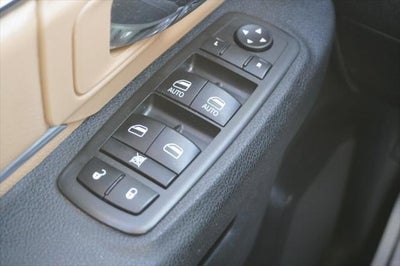 2021 RAM 1500 Classic SLT Crew Cab 4x4 5'7' Box