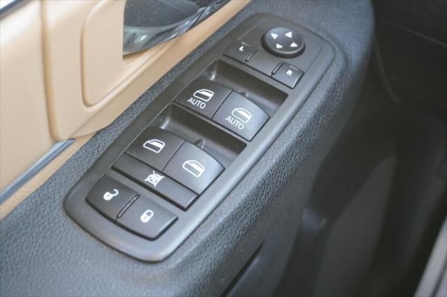 2021 RAM 1500 Classic SLT Crew Cab 4x4 5'7' Box