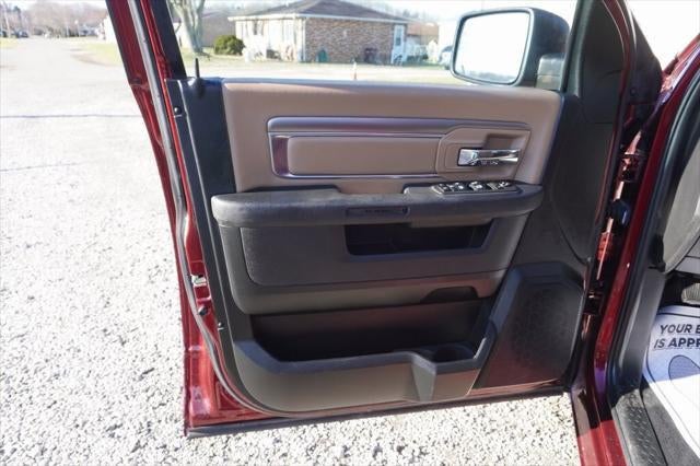 2021 RAM 1500 Classic SLT Crew Cab 4x4 5'7' Box
