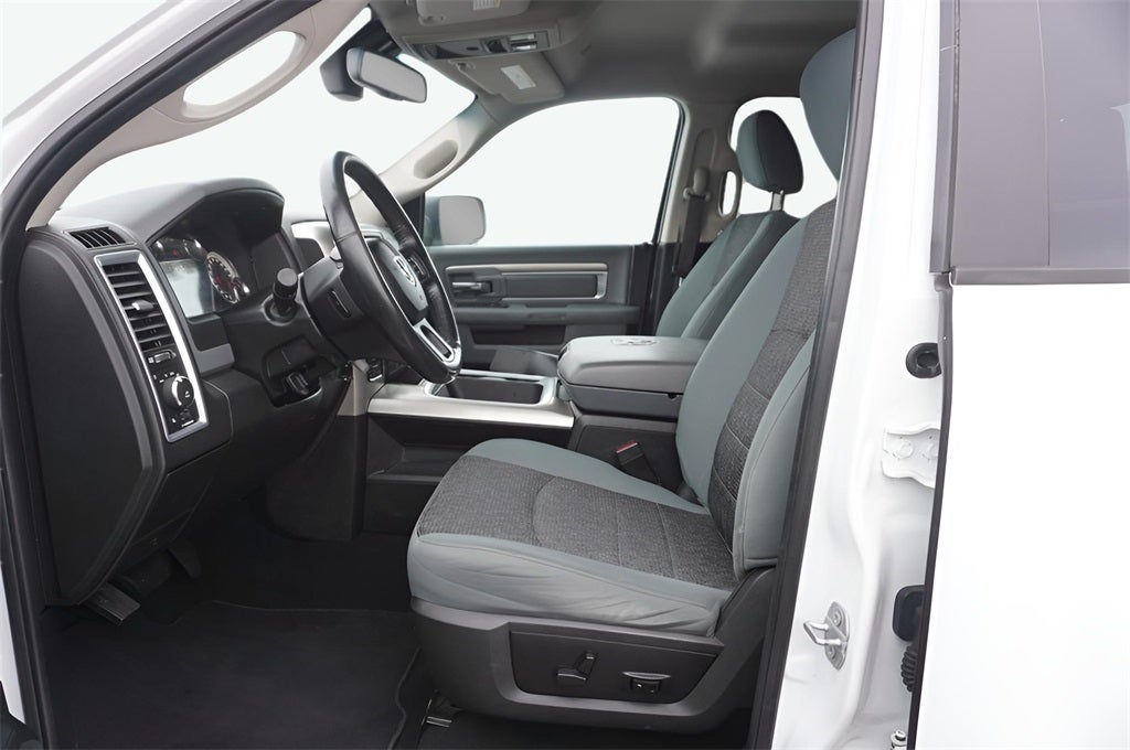 2019 RAM 1500 Classic Lone Star Crew Cab 4x4 5'7' Box