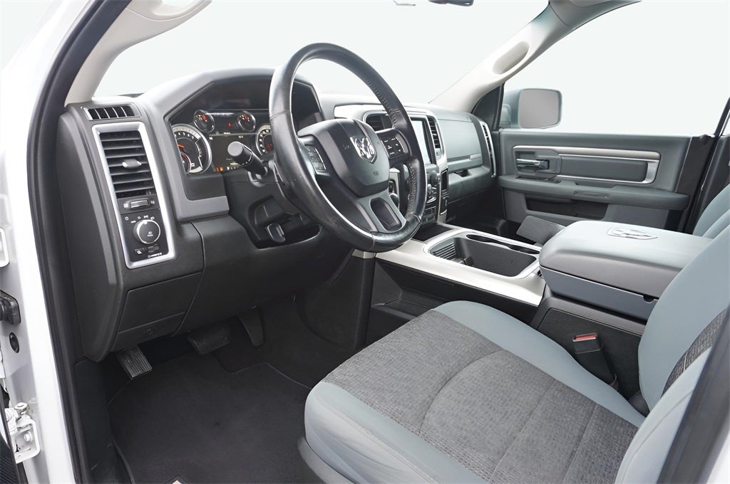 2019 RAM 1500 Classic Lone Star Crew Cab 4x4 5'7' Box