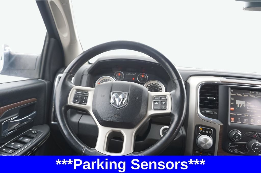 2017 RAM 1500 Laramie Crew Cab 4x4 6'4' Box