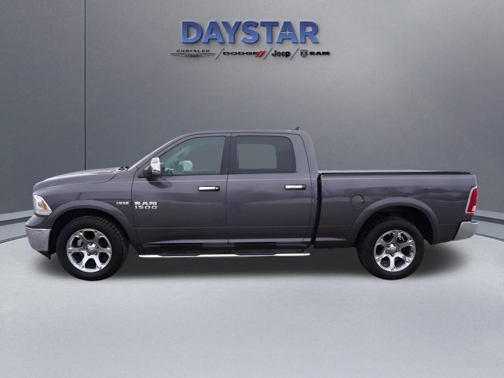 2017 RAM 1500 Laramie Crew Cab 4x4 6'4' Box