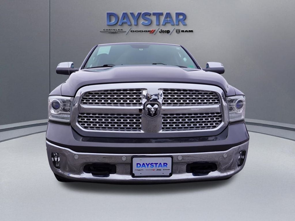 2017 RAM 1500 Laramie Crew Cab 4x4 6'4' Box