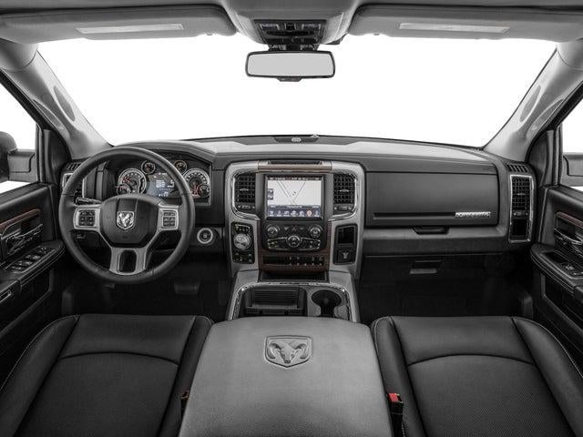 2017 RAM 1500 Laramie Crew Cab 4x4 6'4' Box