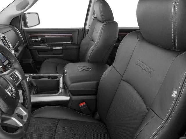 2017 RAM 1500 Laramie Crew Cab 4x4 6'4' Box