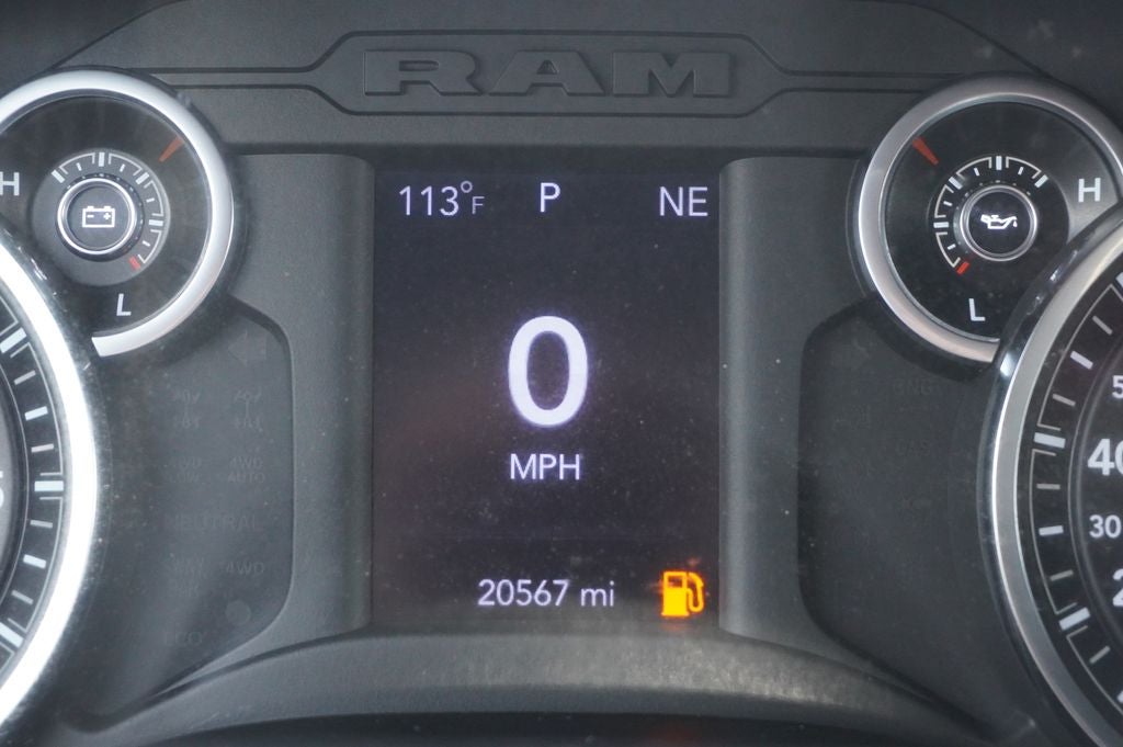 2022 RAM 1500 Big Horn Quad Cab 4x4 6'4' Box