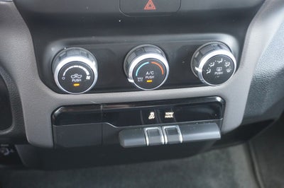 2022 RAM 1500 Big Horn Quad Cab 4x4 6'4' Box