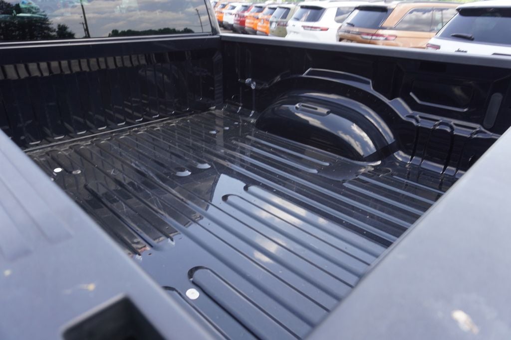 2022 RAM 1500 Big Horn Quad Cab 4x4 6'4' Box