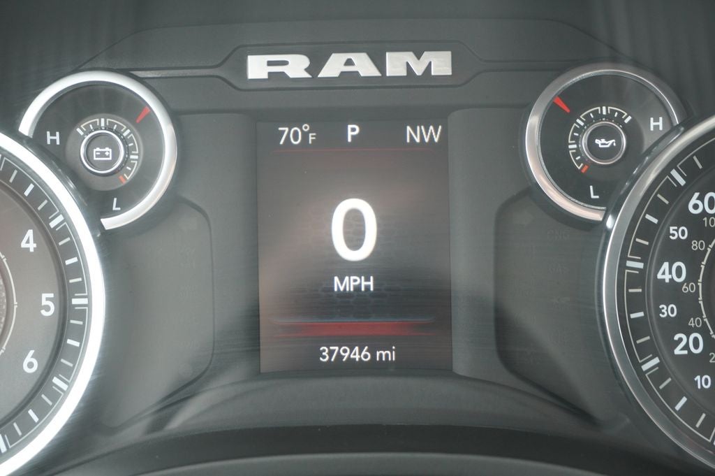 2024 RAM 1500 Big Horn Quad Cab 4x4 6'4' Box