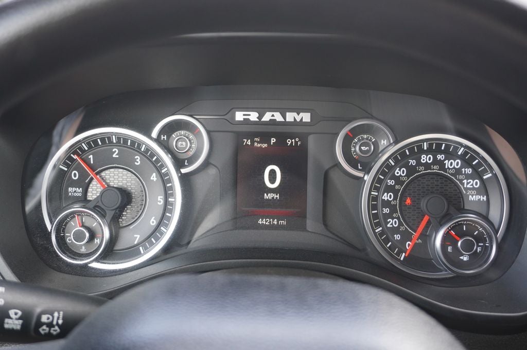 2024 RAM 1500 Tradesman Crew Cab 4x4 5'7' Box