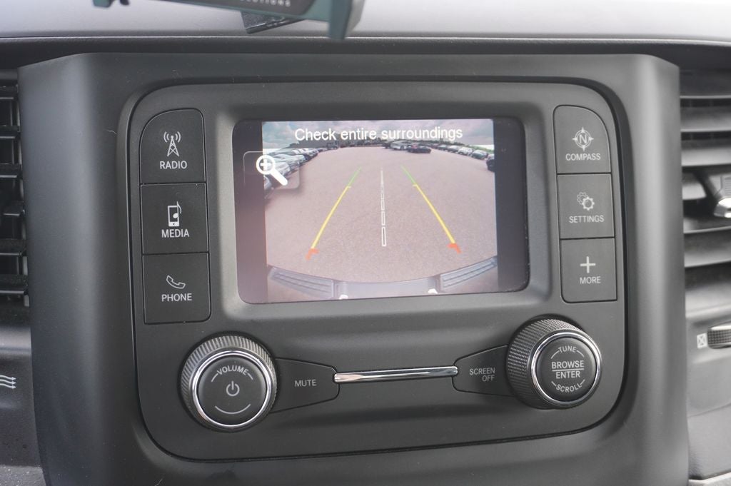 2024 RAM 1500 Tradesman Crew Cab 4x4 5'7' Box