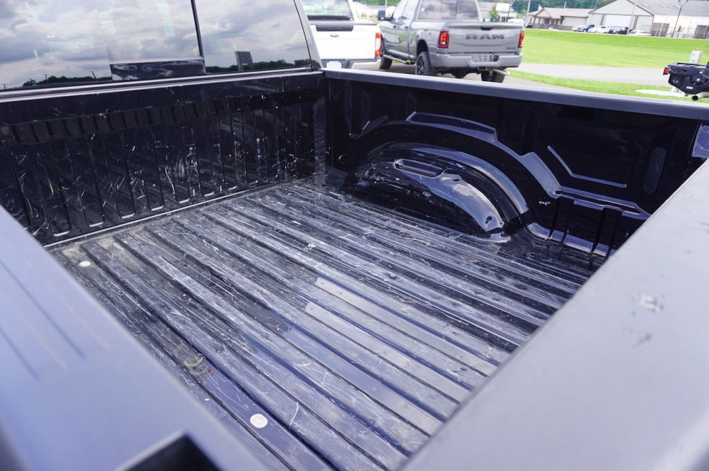2024 RAM 1500 Tradesman Crew Cab 4x4 5'7' Box