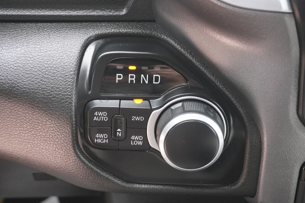 2021 RAM 1500 Big Horn Quad Cab 4x4 6'4' Box