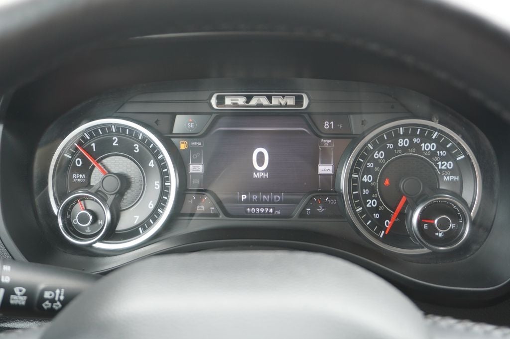 2019 RAM 1500 Laramie Quad Cab 4x4 6'4' Box