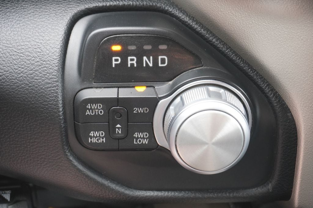2019 RAM 1500 Laramie Quad Cab 4x4 6'4' Box