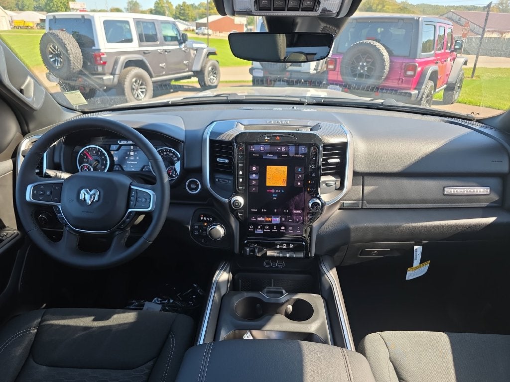 2027 RAM Ram 1500 RAM 1500 BIG HORN CREW CAB 4X4 5'7' BOX